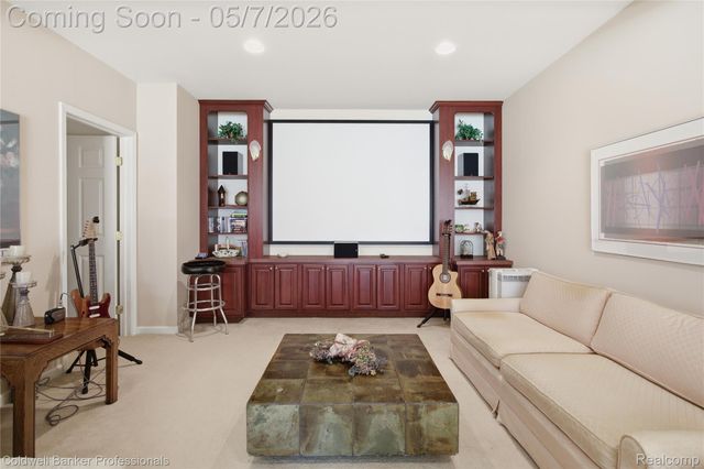 7520 Mistwood Drive, White Lake Charter Township, MI 48383