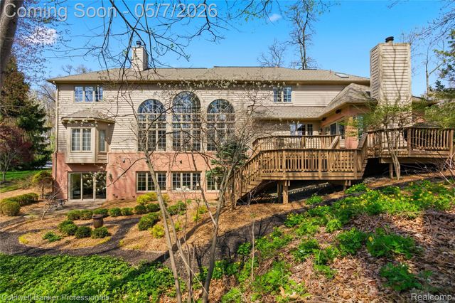 7520 Mistwood Drive, White Lake Charter Township, MI 48383