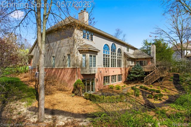 7520 Mistwood Drive, White Lake Charter Township, MI 48383