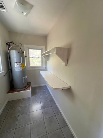 914 Back Street, Columbus, TX 78934