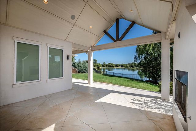 15400 Kestral Park Court, Edmond, OK 73013