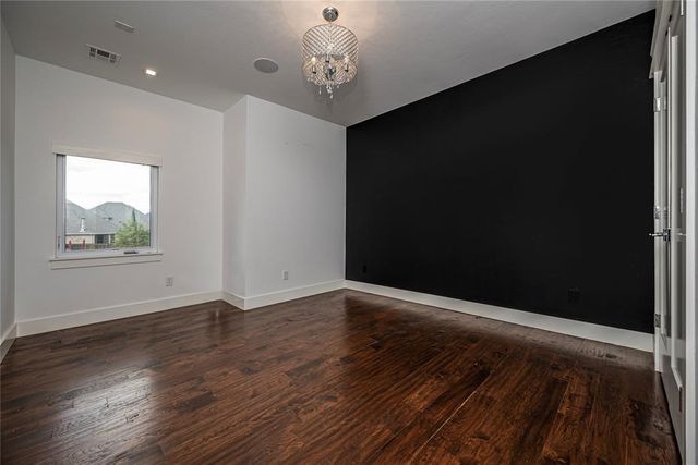 15400 Kestral Park Court, Edmond, OK 73013