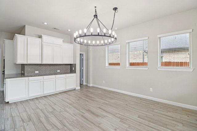 318 Westlake Terrace Drive, Conroe, TX 77304