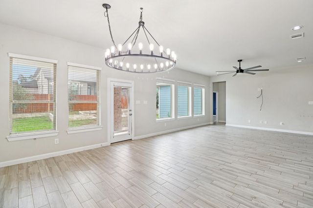 318 Westlake Terrace Drive, Conroe, TX 77304