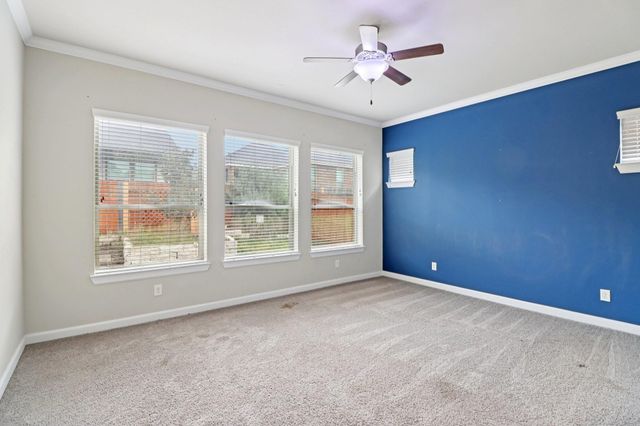 318 Westlake Terrace Drive, Conroe, TX 77304