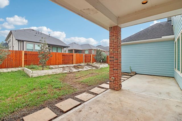 318 Westlake Terrace Drive, Conroe, TX 77304