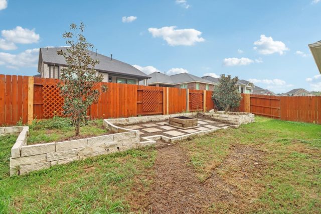 318 Westlake Terrace Drive, Conroe, TX 77304