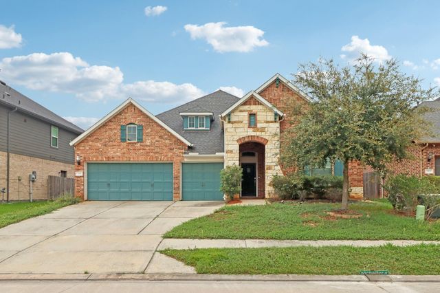 318 Westlake Terrace Drive, Conroe, TX 77304