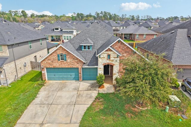 318 Westlake Terrace Drive, Conroe, TX 77304