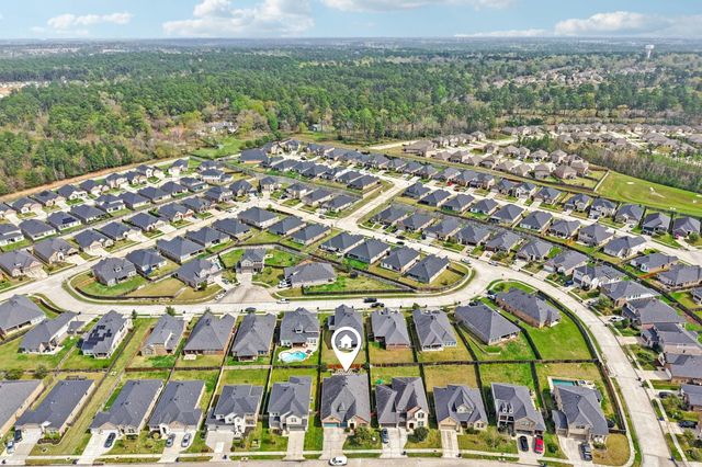 318 Westlake Terrace Drive, Conroe, TX 77304