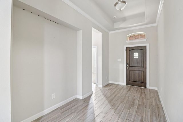 318 Westlake Terrace Drive, Conroe, TX 77304