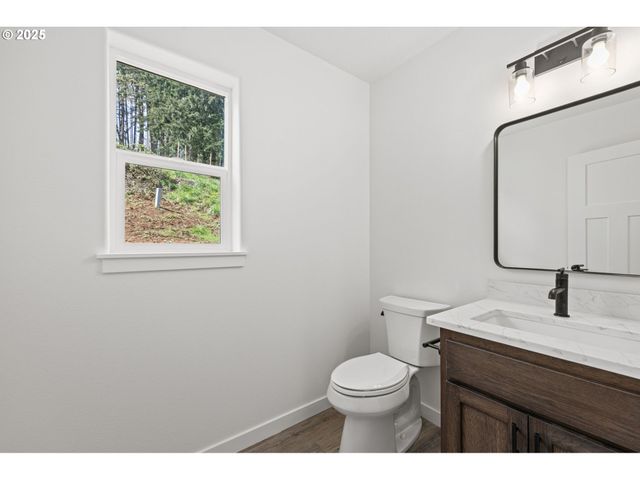 65 BANGLE Ct, Cottage Grove, OR 97424