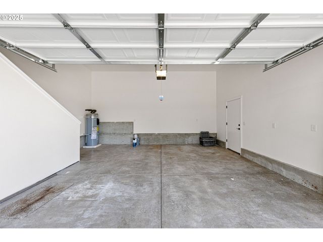 65 BANGLE Ct, Cottage Grove, OR 97424