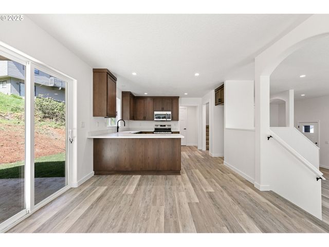 65 BANGLE Ct, Cottage Grove, OR 97424