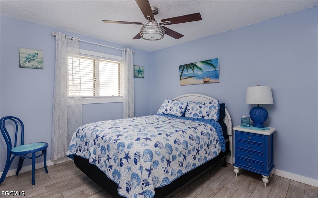 Image 17 of property listing at 5243 Sunnybrook CT, Cape Coral, FL 33904