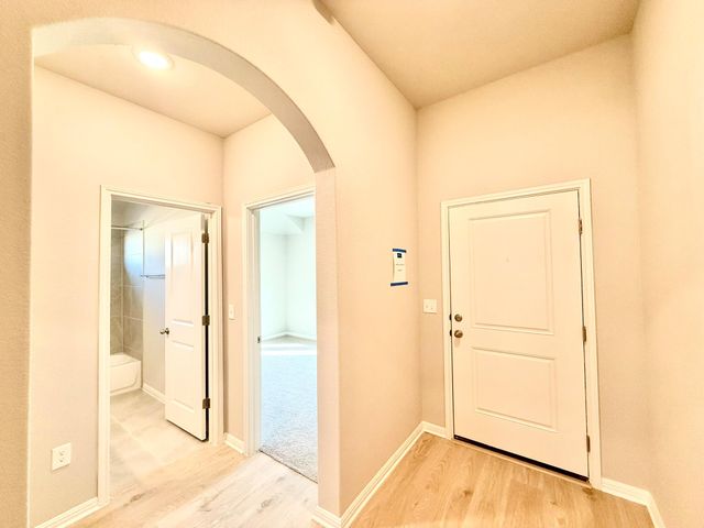 5871 Marsh LN, Buda, TX 78610