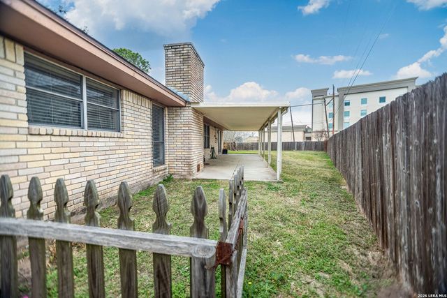 212 Buckingham, Victoria, TX 77904