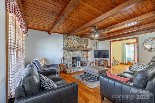 4025 Jenna Lane, Lenoir, NC 28645