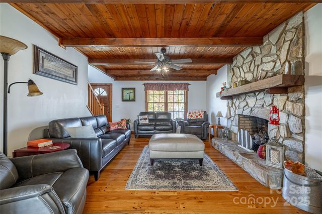 4025 Jenna Lane, Lenoir, NC 28645