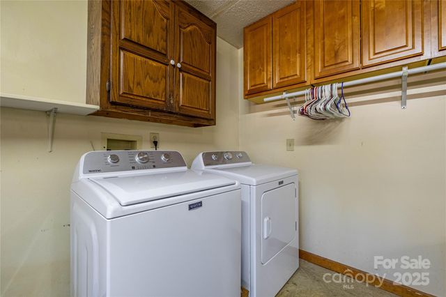 4025 Jenna Lane, Lenoir, NC 28645