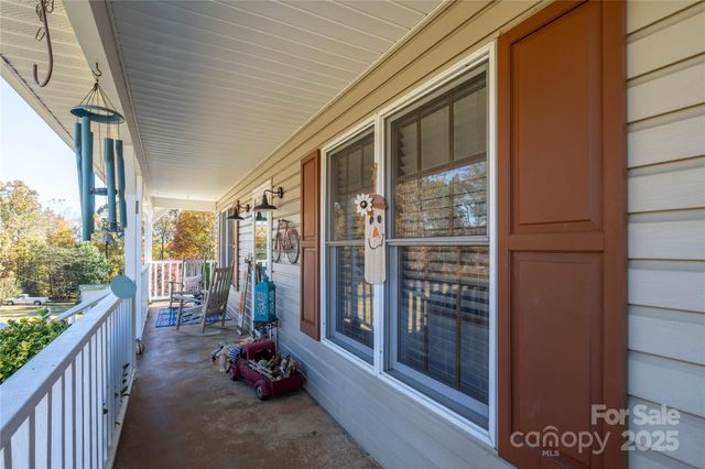 4025 Jenna Lane, Lenoir, NC 28645