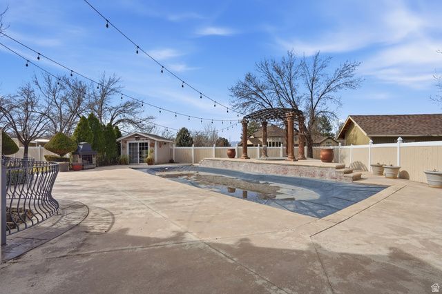 10868 S PRESCOTT DR, Sandy, UT 84092