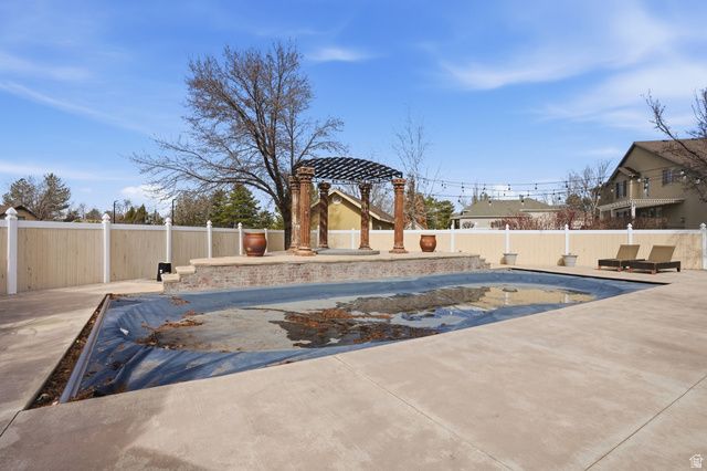 10868 S PRESCOTT DR, Sandy, UT 84092