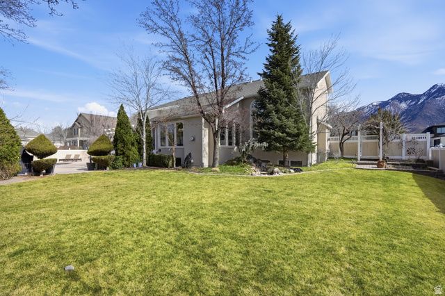 10868 S PRESCOTT DR, Sandy, UT 84092