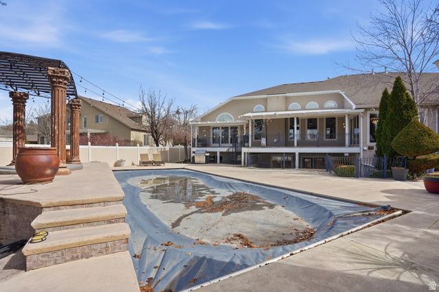 10868 S PRESCOTT DR, Sandy, UT 84092