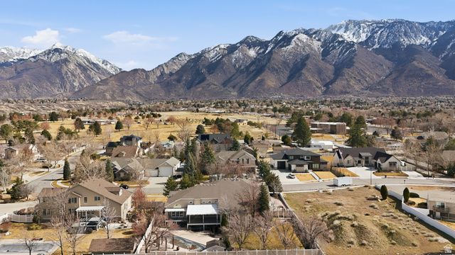 10868 S PRESCOTT DR, Sandy, UT 84092