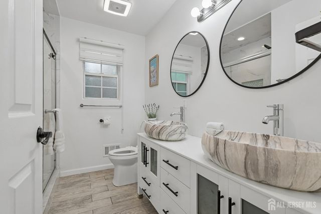 2402 Hamlette Place, Scotch Plains, NJ 07076