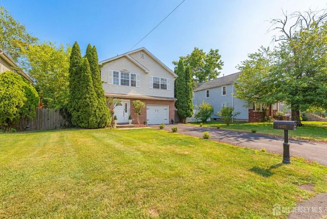 2402 Hamlette Place, Scotch Plains, NJ 07076