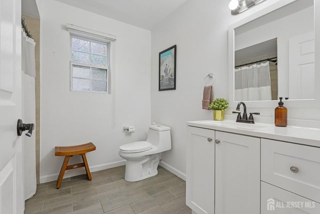 2402 Hamlette Place, Scotch Plains, NJ 07076