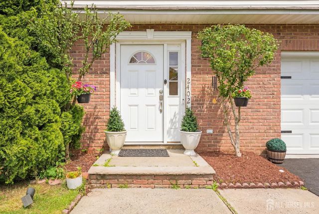 2402 Hamlette Place, Scotch Plains, NJ 07076