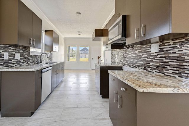 1075 Miller Street, Beaumont, TX 77701