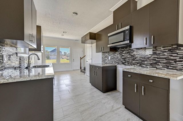 1075 Miller Street, Beaumont, TX 77701