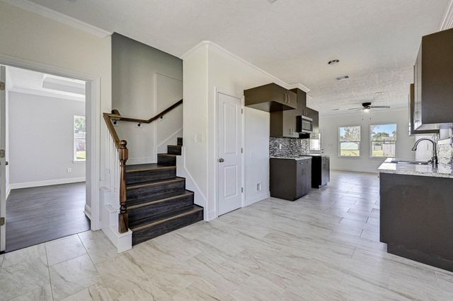1075 Miller Street, Beaumont, TX 77701