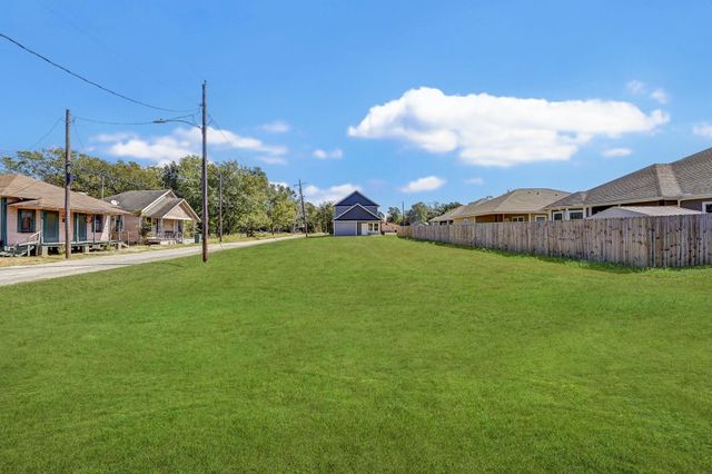 1075 Miller Street, Beaumont, TX 77701