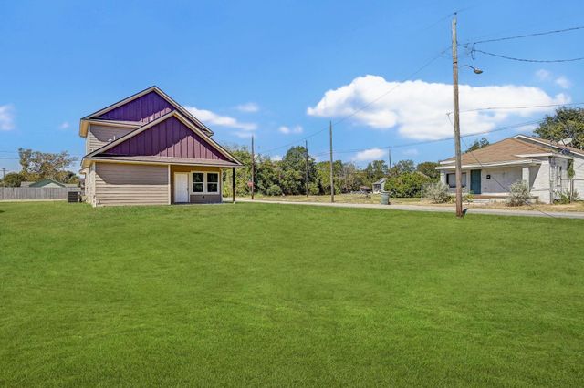 1075 Miller Street, Beaumont, TX 77701