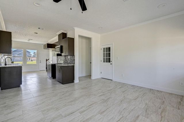 1075 Miller Street, Beaumont, TX 77701