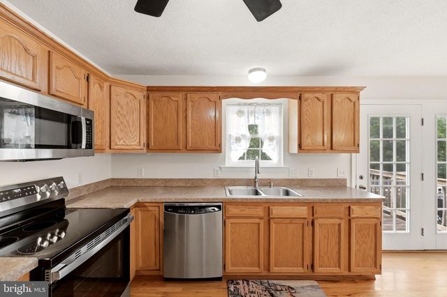 104 FOXGLOVE DR, Winchester, VA 22602