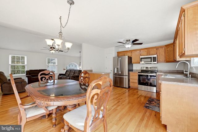 104 FOXGLOVE DR, Winchester, VA 22602