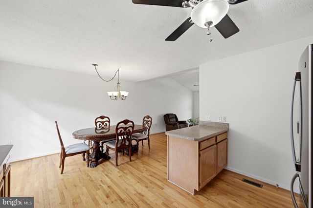 104 FOXGLOVE DR, Winchester, VA 22602