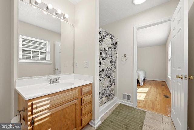 104 FOXGLOVE DR, Winchester, VA 22602