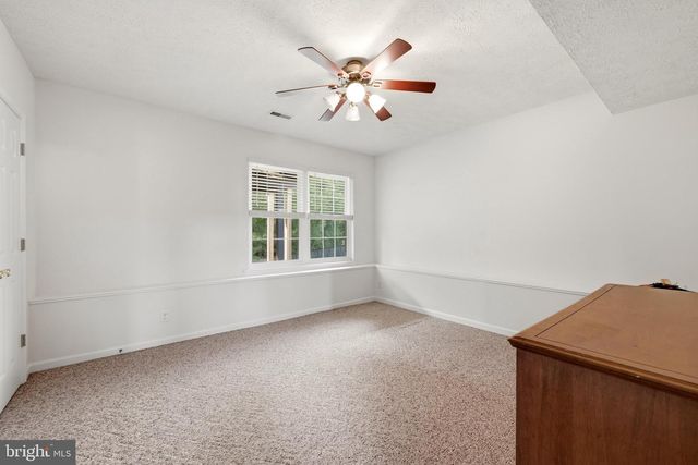 104 FOXGLOVE DR, Winchester, VA 22602