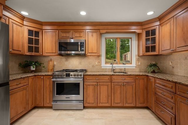 36 Grove Street, Reading, MA 01867