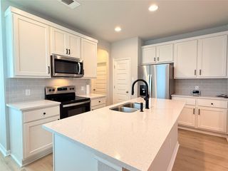 244 Wild Wind TRL, Jarrell, TX 76537