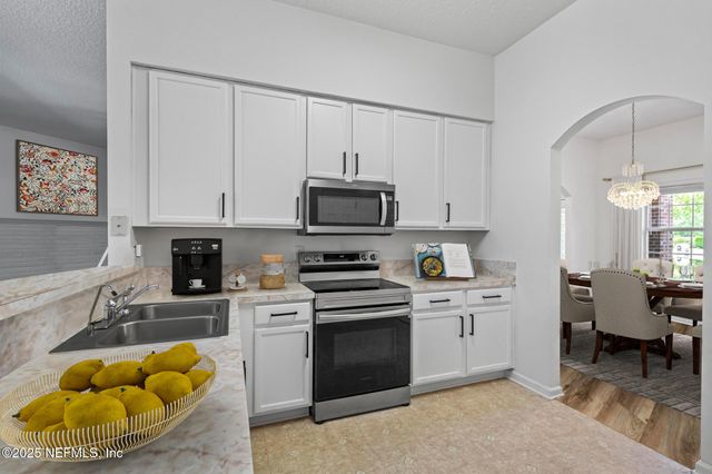 3174 HIGHLAND GROVE Drive, Orange Park, FL 32065