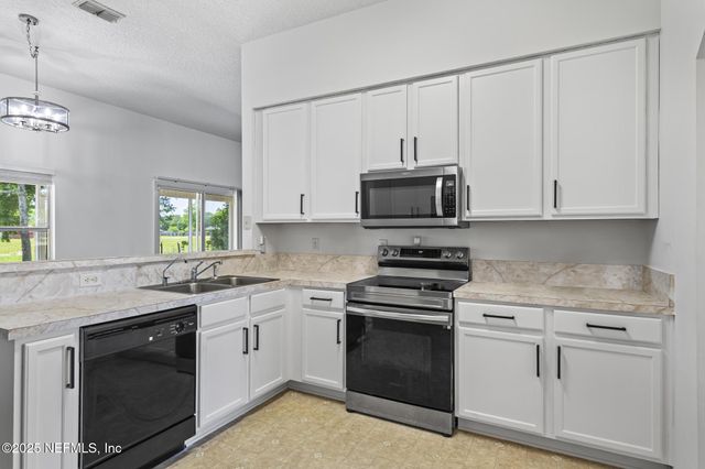 3174 HIGHLAND GROVE Drive, Orange Park, FL 32065