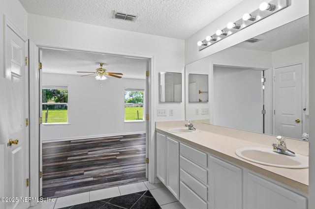 3174 HIGHLAND GROVE Drive, Orange Park, FL 32065
